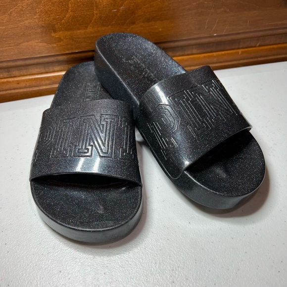 PINK Victoria’s Secret Logo Glitter Slides - Picture 2 of 15